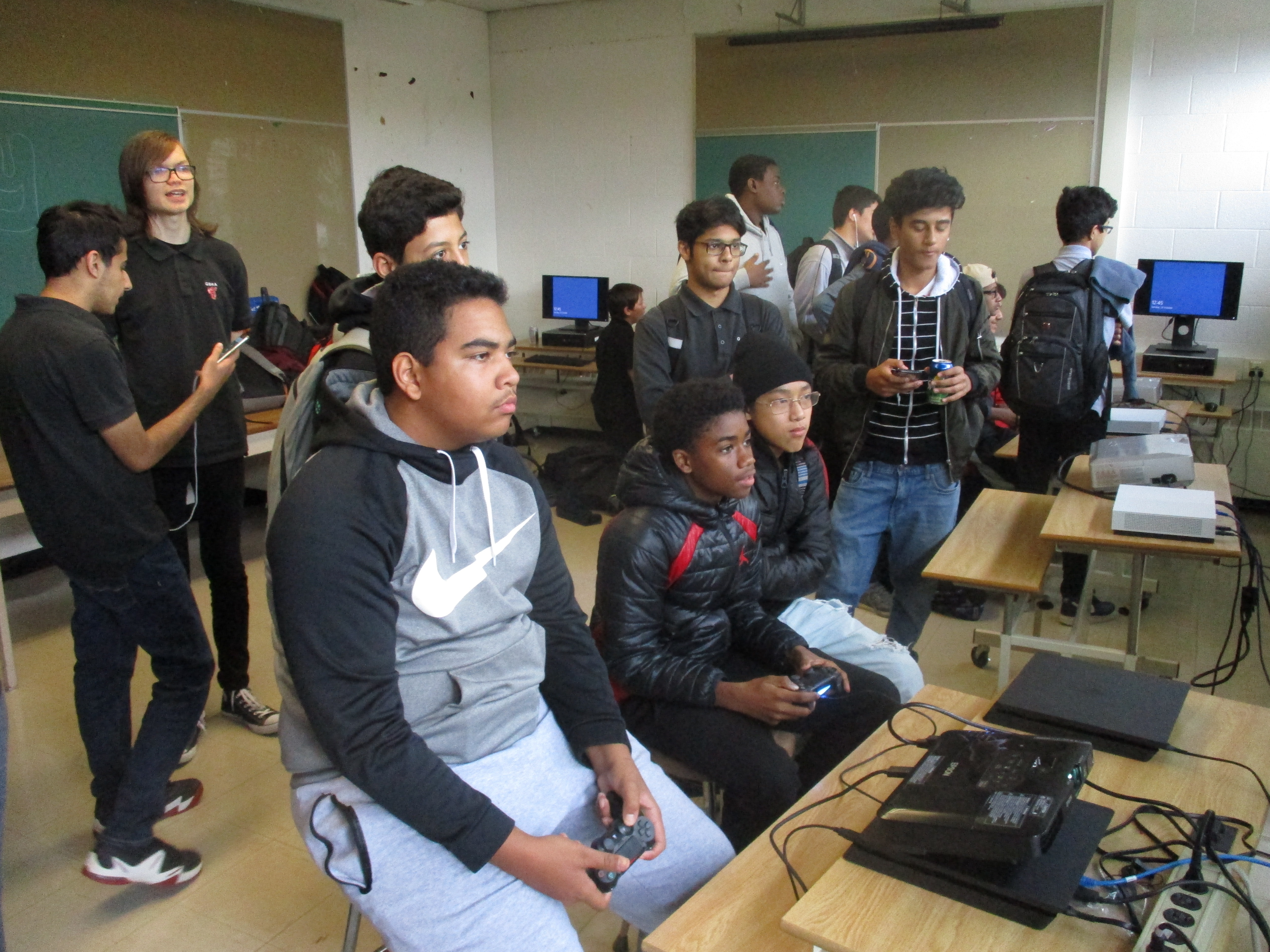 Gaming and E-Sports Club Open Gallery